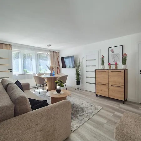 Przystanek - Rejkiawik * Karpacz