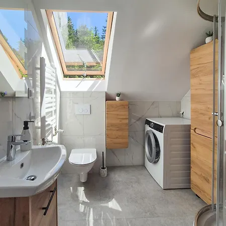 Przystanek - Rejkiawik Karpacz